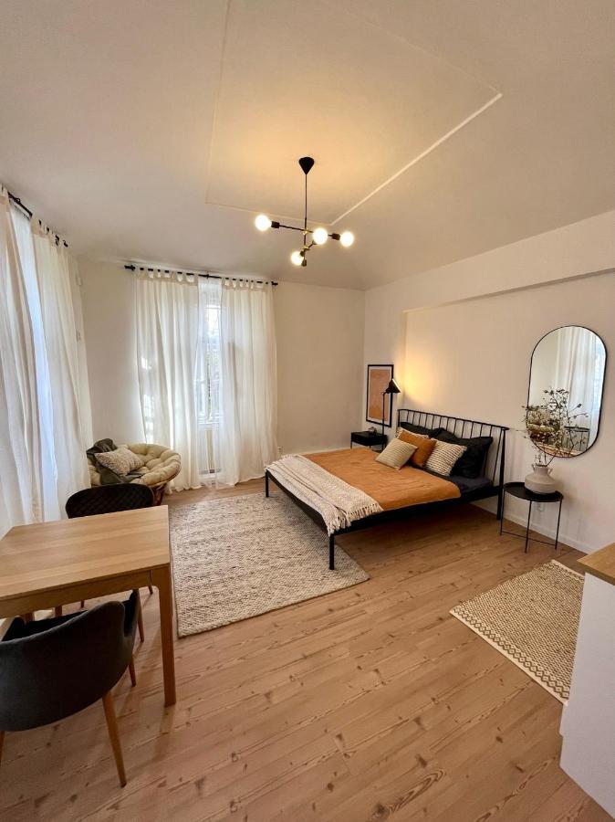 Homely Close To Metro Palmovka Apartment Prague